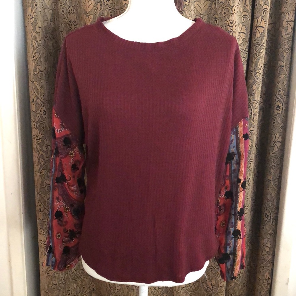 Paisley sleeve top